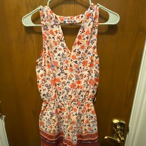 Size Medium Floral Print Romper - Perfect for Summer